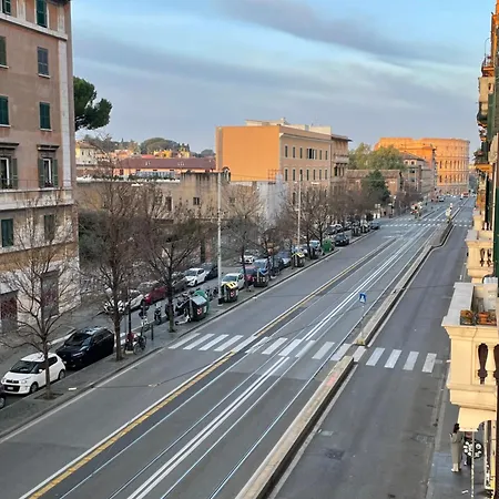 Apartmán La Casa Al Colosseo *