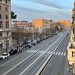 דירה La Casa Al Colosseo *